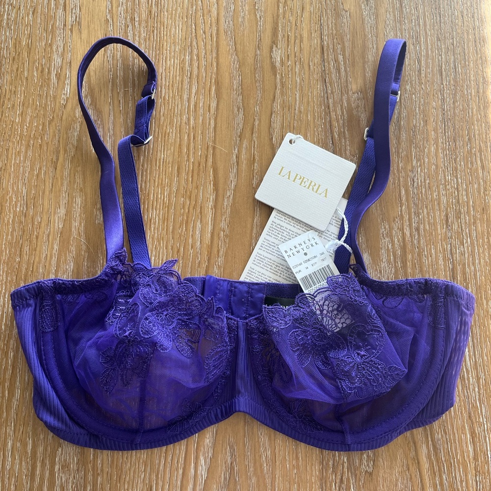New w/tags LA PERLA beautiful  lace underwire bra Violet Made in Italy Sz 34